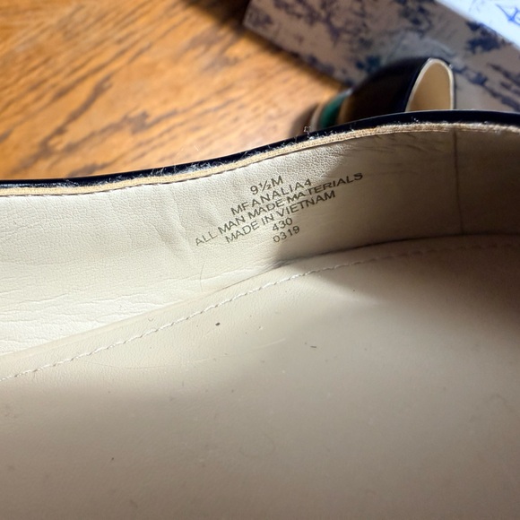 Marc Fisher Black Faux Patent Leather Shoes, 9.5 - Picture 5 of 10